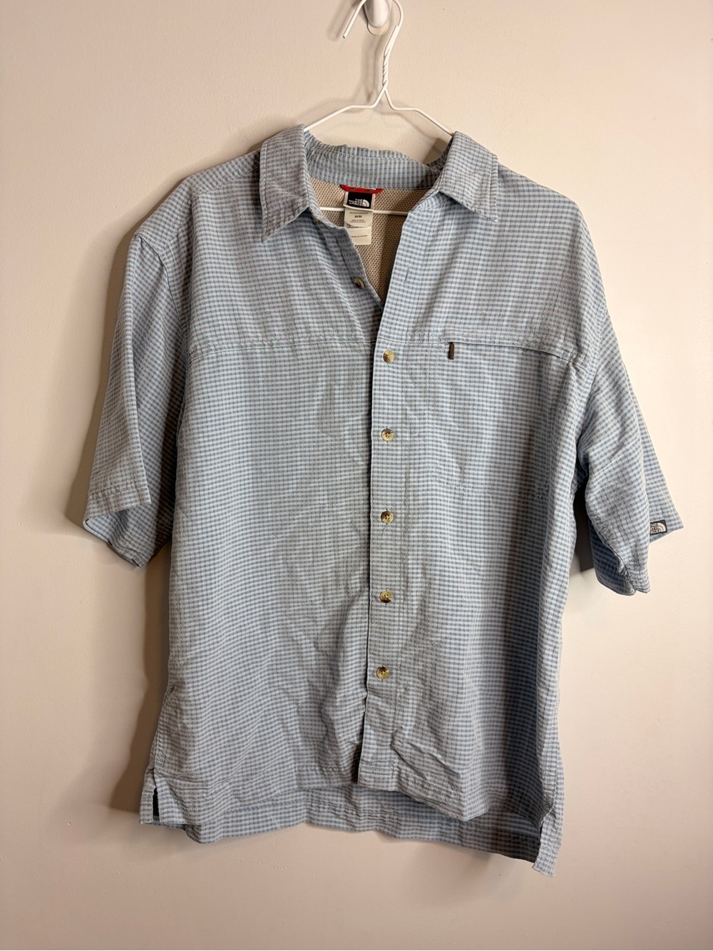 The North Face Men’s Light Blue Short-Sleeve checkered Button-Up Shirt